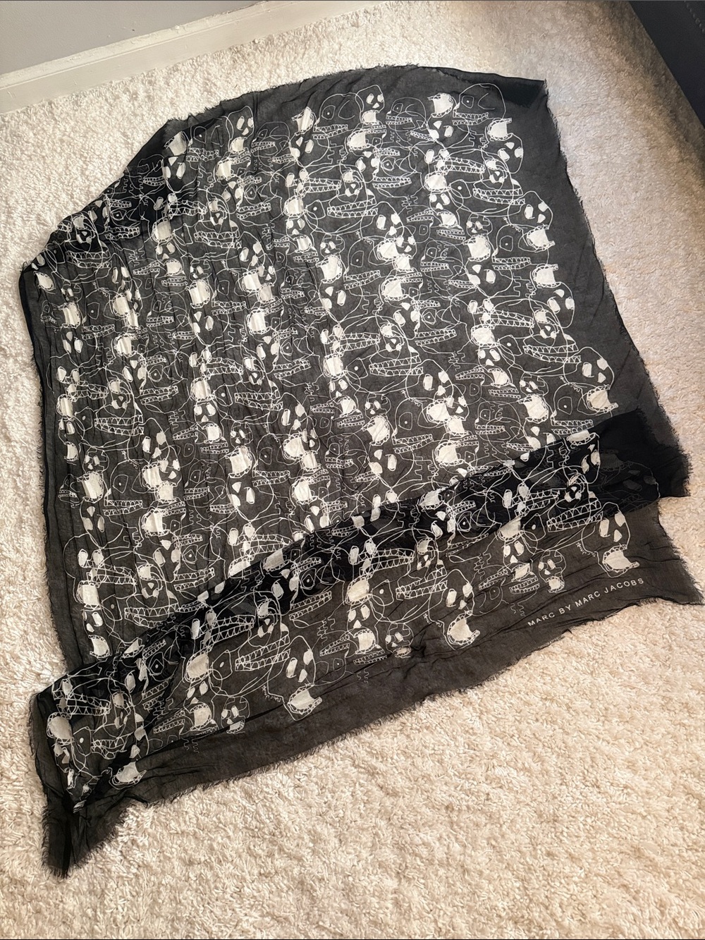 Marc by Marc Jacobs skull scarf